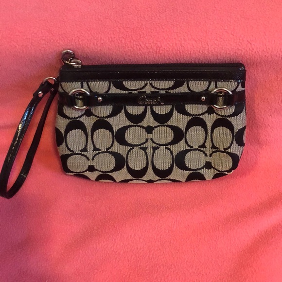 Coach wristlet - Picture 1 of 3
